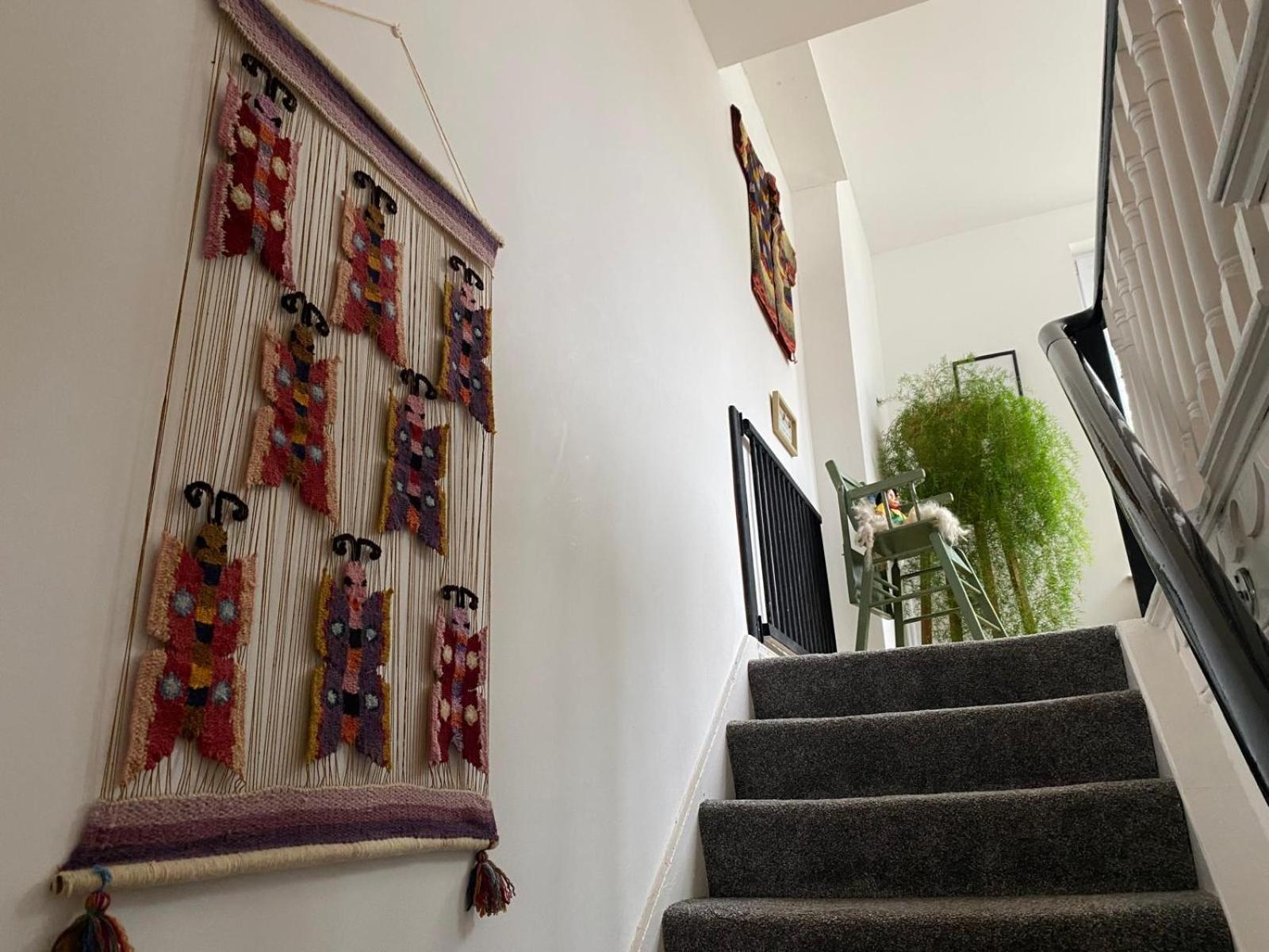 True Colours Apartment In Central Location Bangor Eksteriør billede